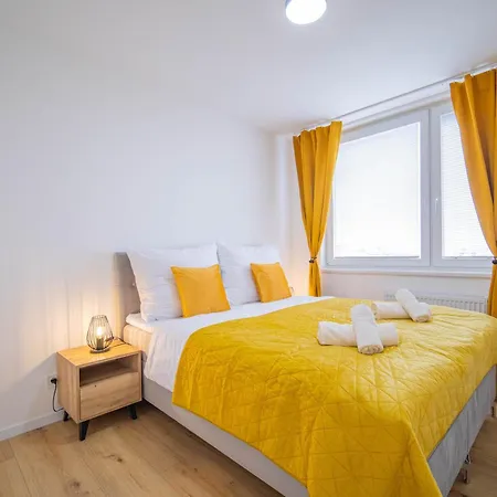 Apartment Boutique Living - Yellow Accent Košice
